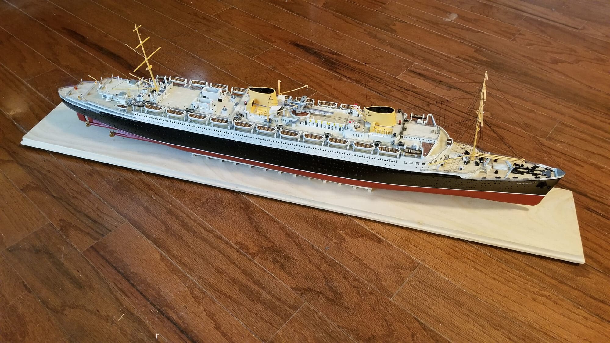SS Bremen 01 by Old Model Kits